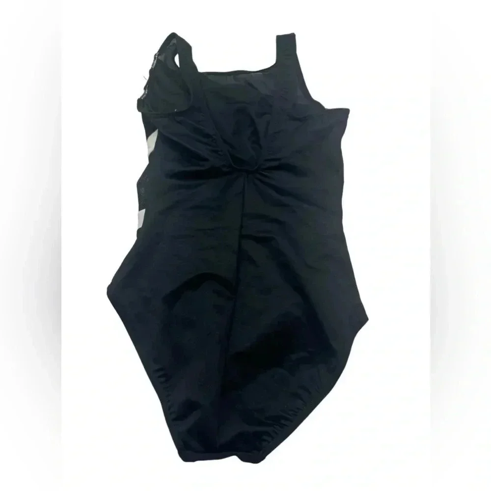 Miraclesuit Colorblock Somerpointe  One Piece Swimsuit Size 8 B2097